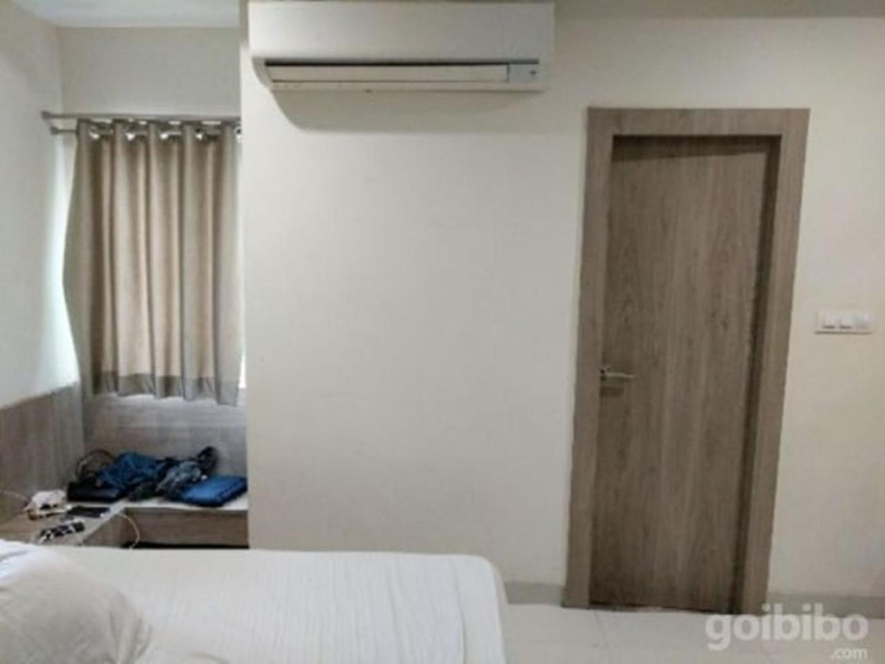 Hotel Kamad Giri,Ujjain Eksteriør billede